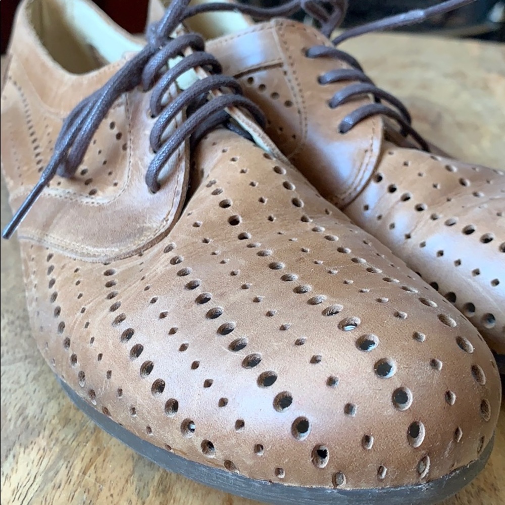 FLY London unisex perforated derby shoes - Picture 7 of 7
